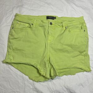 Torrid Jean Shorts Size 16 Green Stretchy Pockets Frayed Hems Relaxed Denim